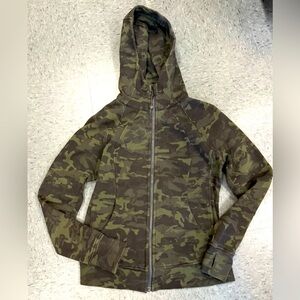 Lululemon Scuba Hoodie Camo Size 8